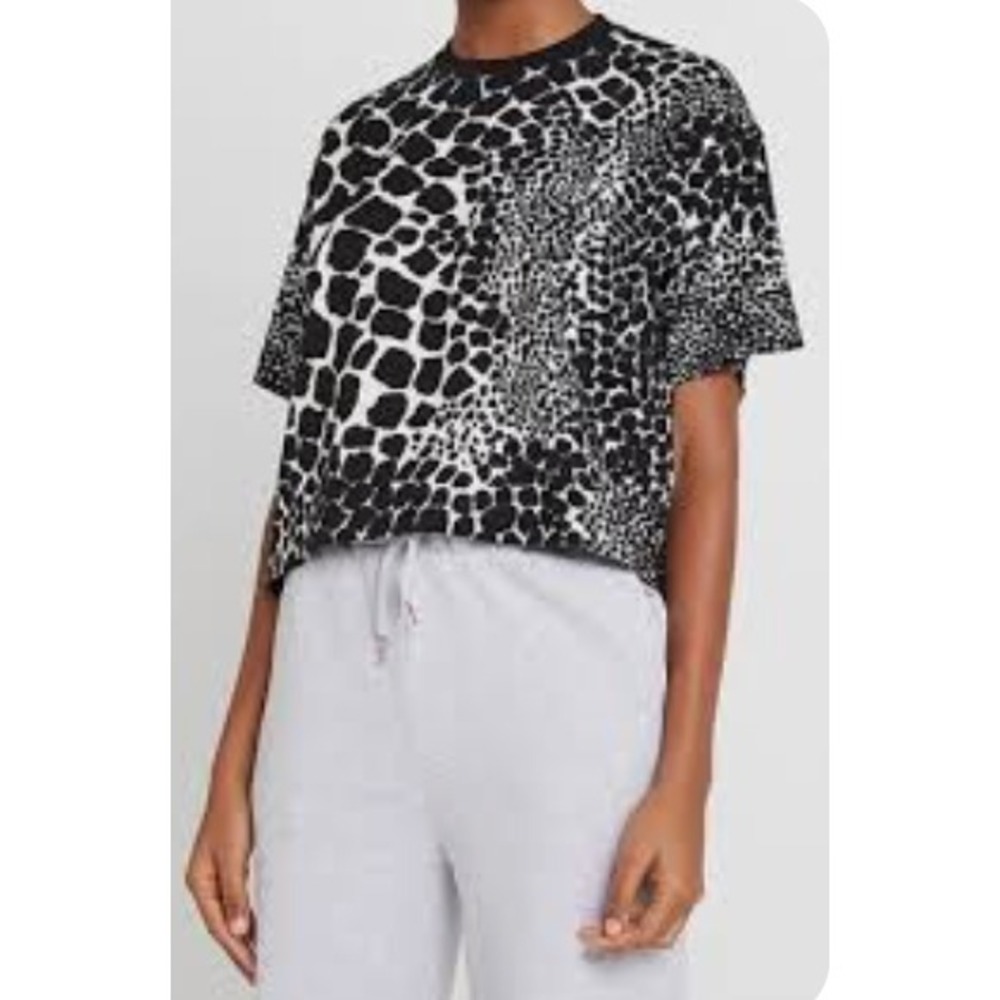 Top Shop Women's Giraffe Boxy Cropped Shirt Size S 4-6 Classic Bold Animal Print